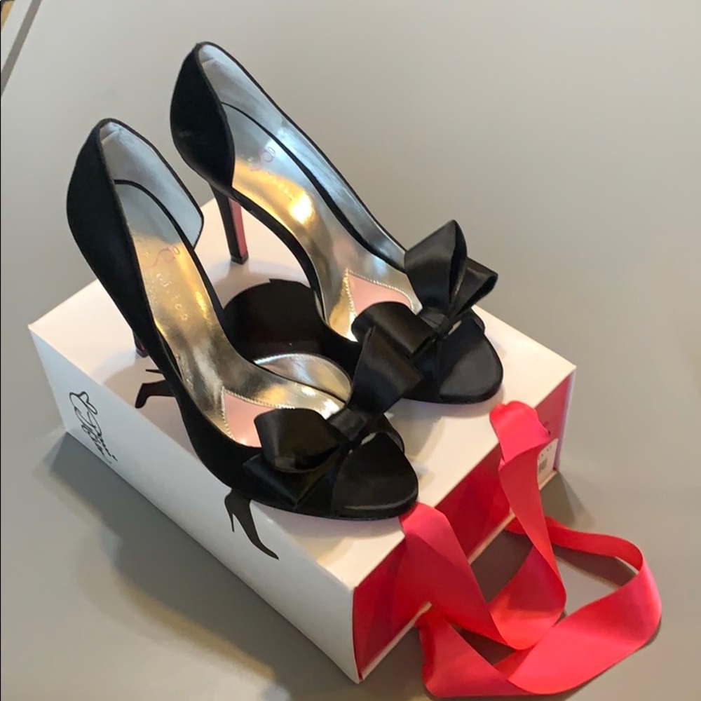 Paris Hilton Senorita Black Satin Peep Toe Heels